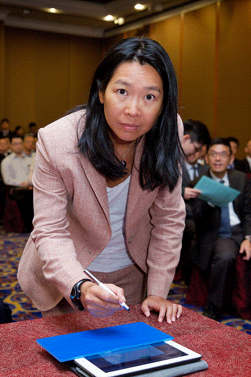 Dr Conn YUEN